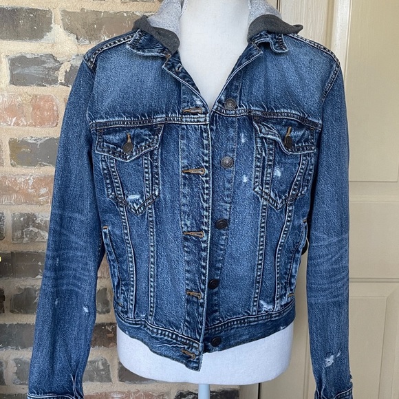 American Eagle Hooded Classic Distressed Denim Jean Jacket Built In Gray Hood - Picture 14 of 16